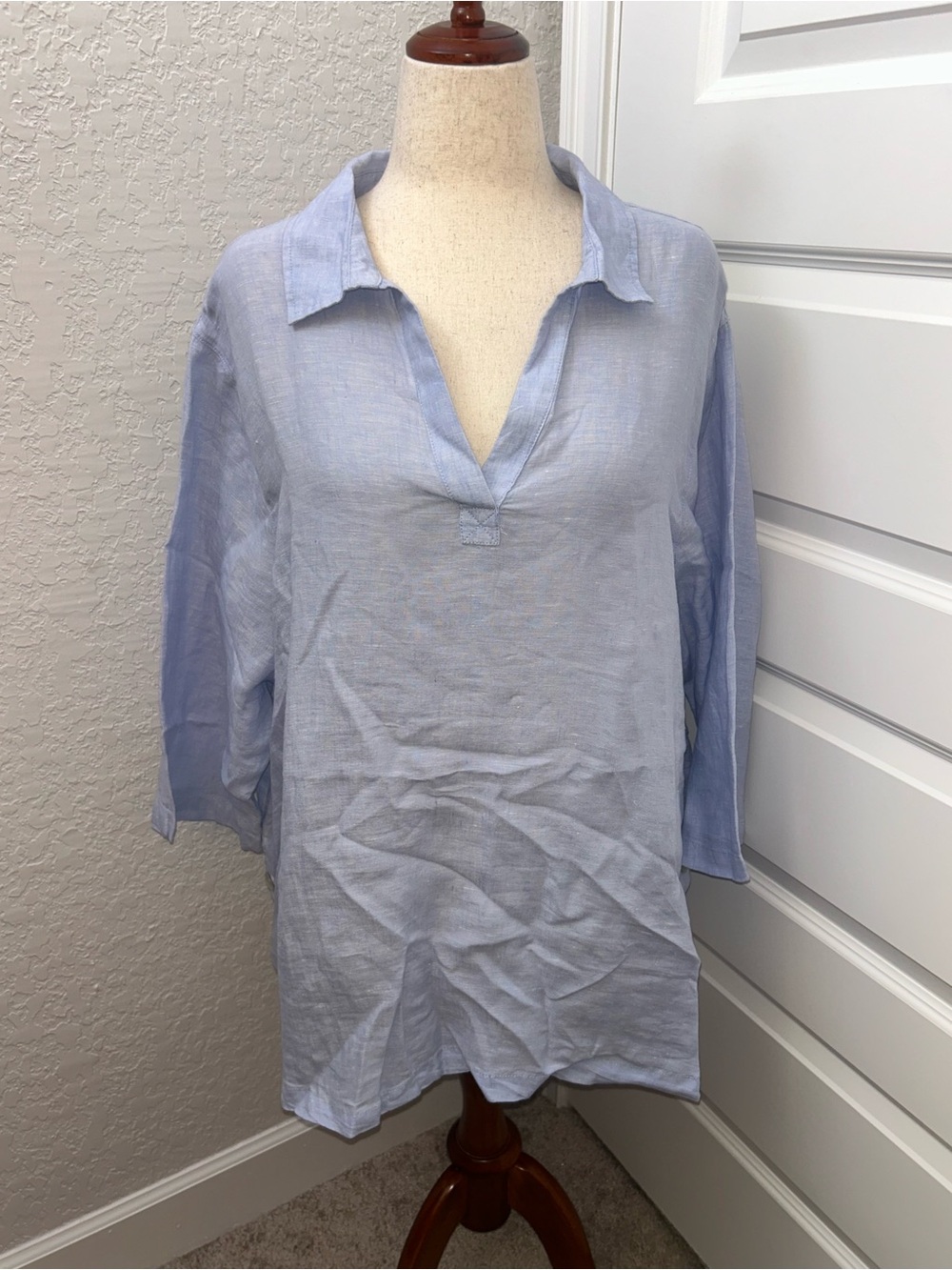 Tahari 100% Linen 3/4 Length Sleeve V-Neck Tunic Blouse Shirt Top
